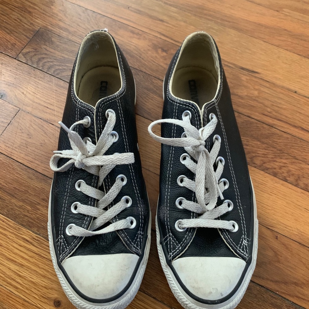 CONVERSE black leather sneaker